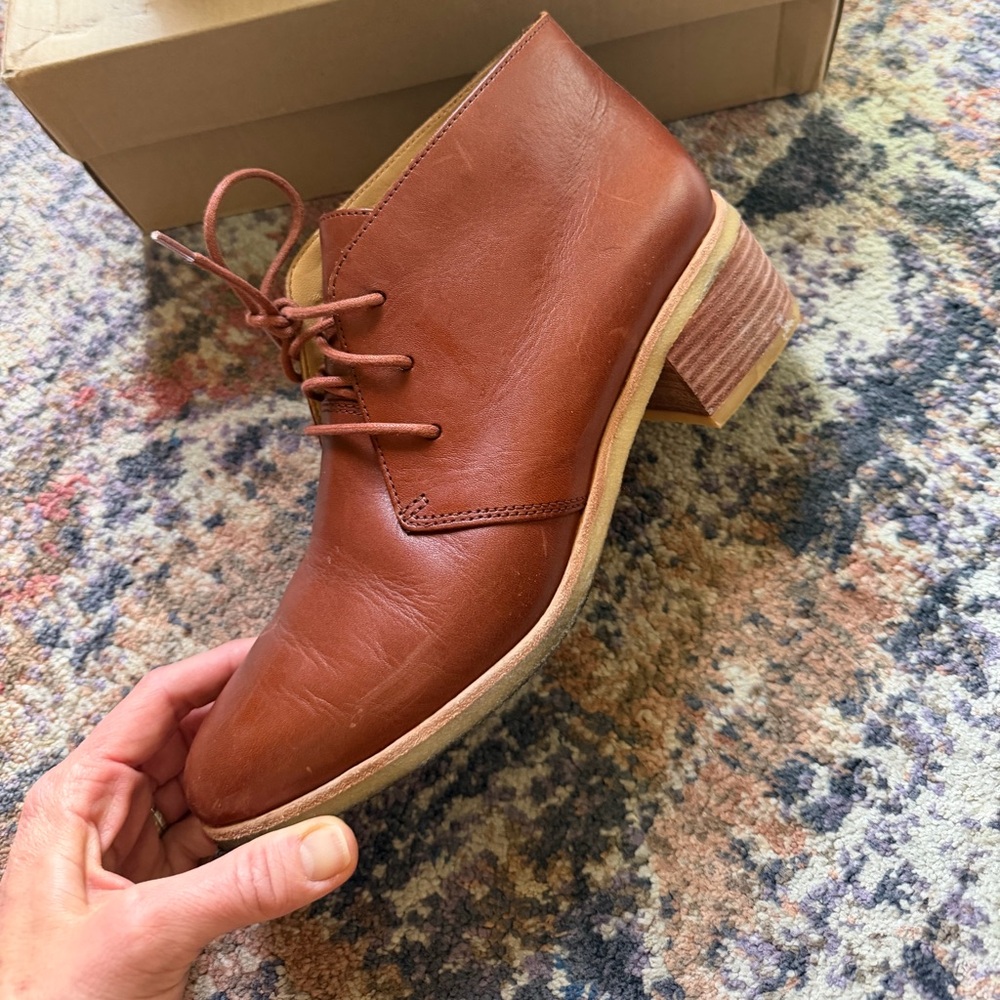 Clark’s Women's Brown Leather Lace-Up Ankle Heel Bootie